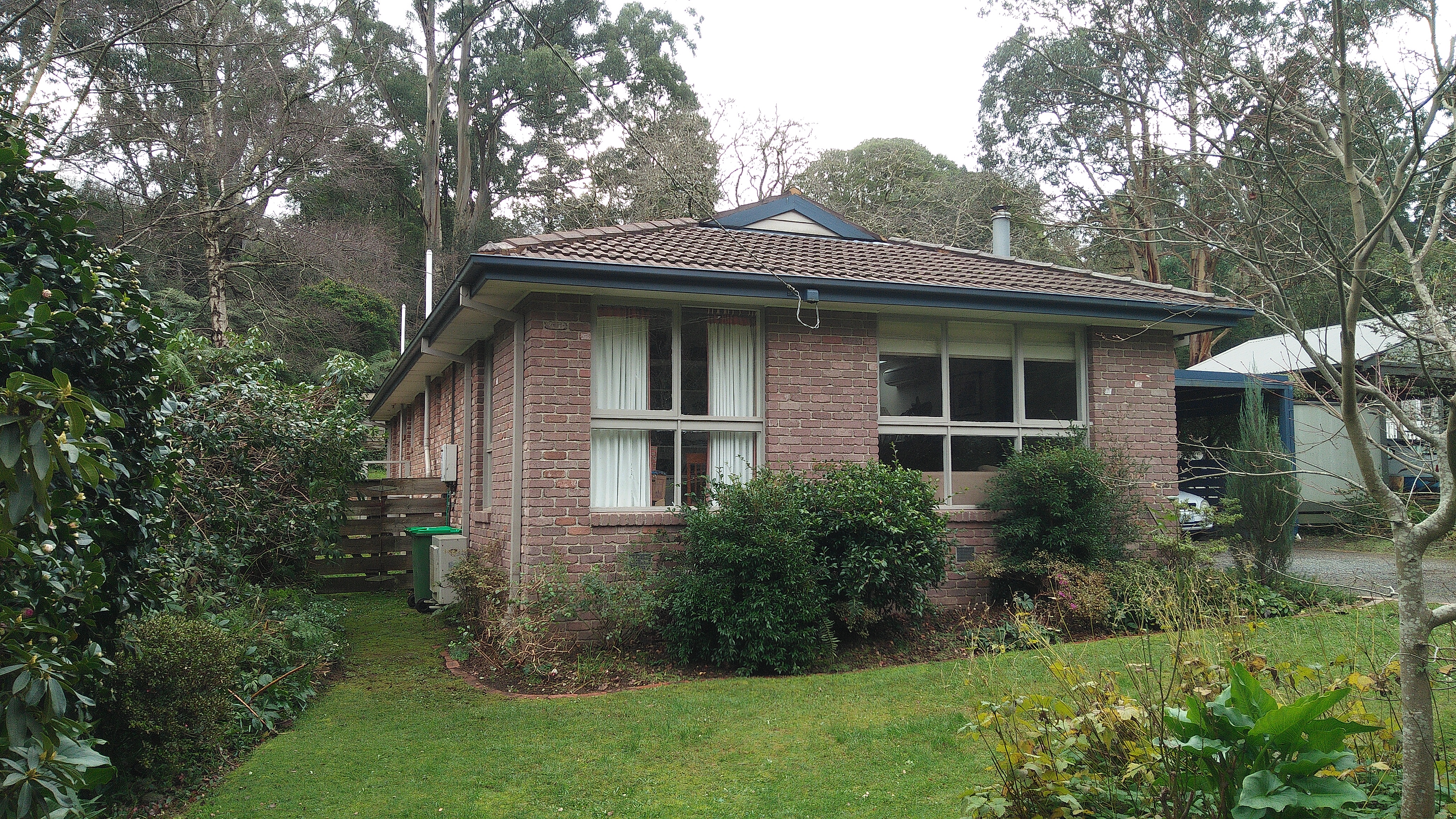 FERN GROVE FERNY CREEK Calm Living Homes